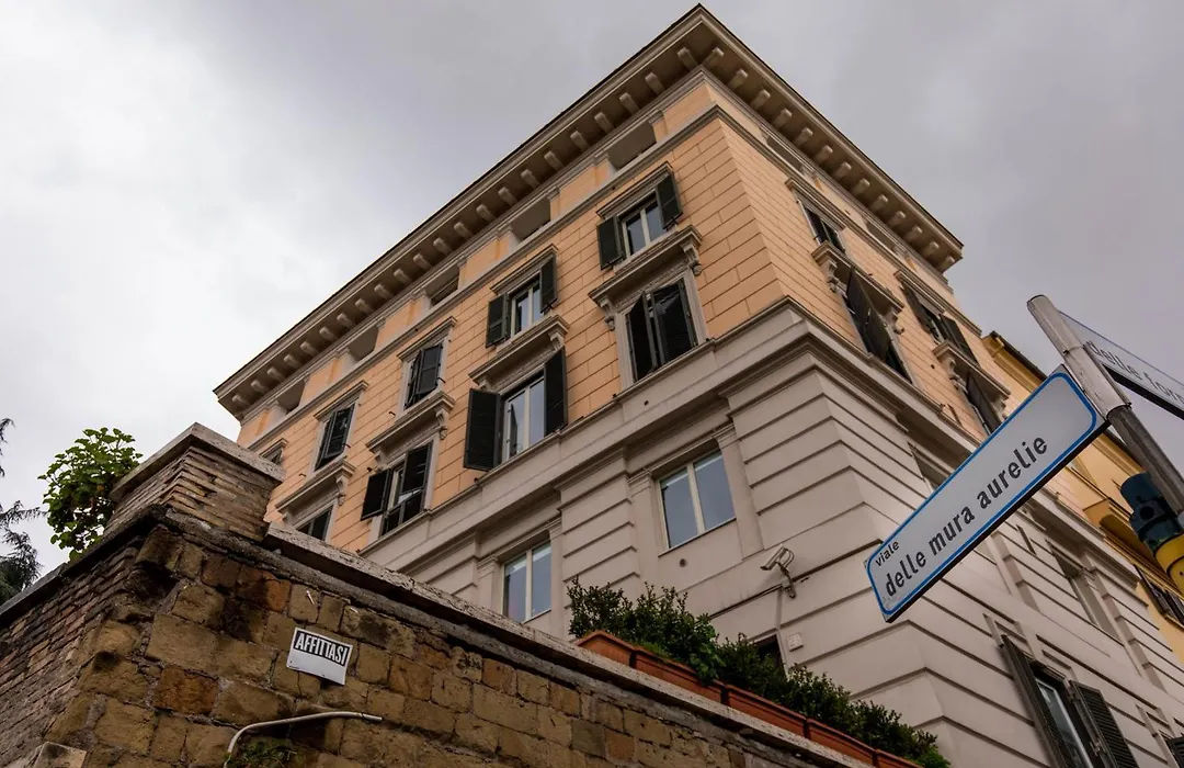 All'Ombra Del Cupolone Guest House-1